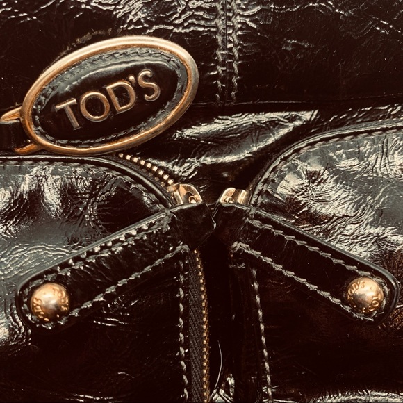 Tods patent leather T-Bag. The original T-Bag.. - Picture 5 of 16